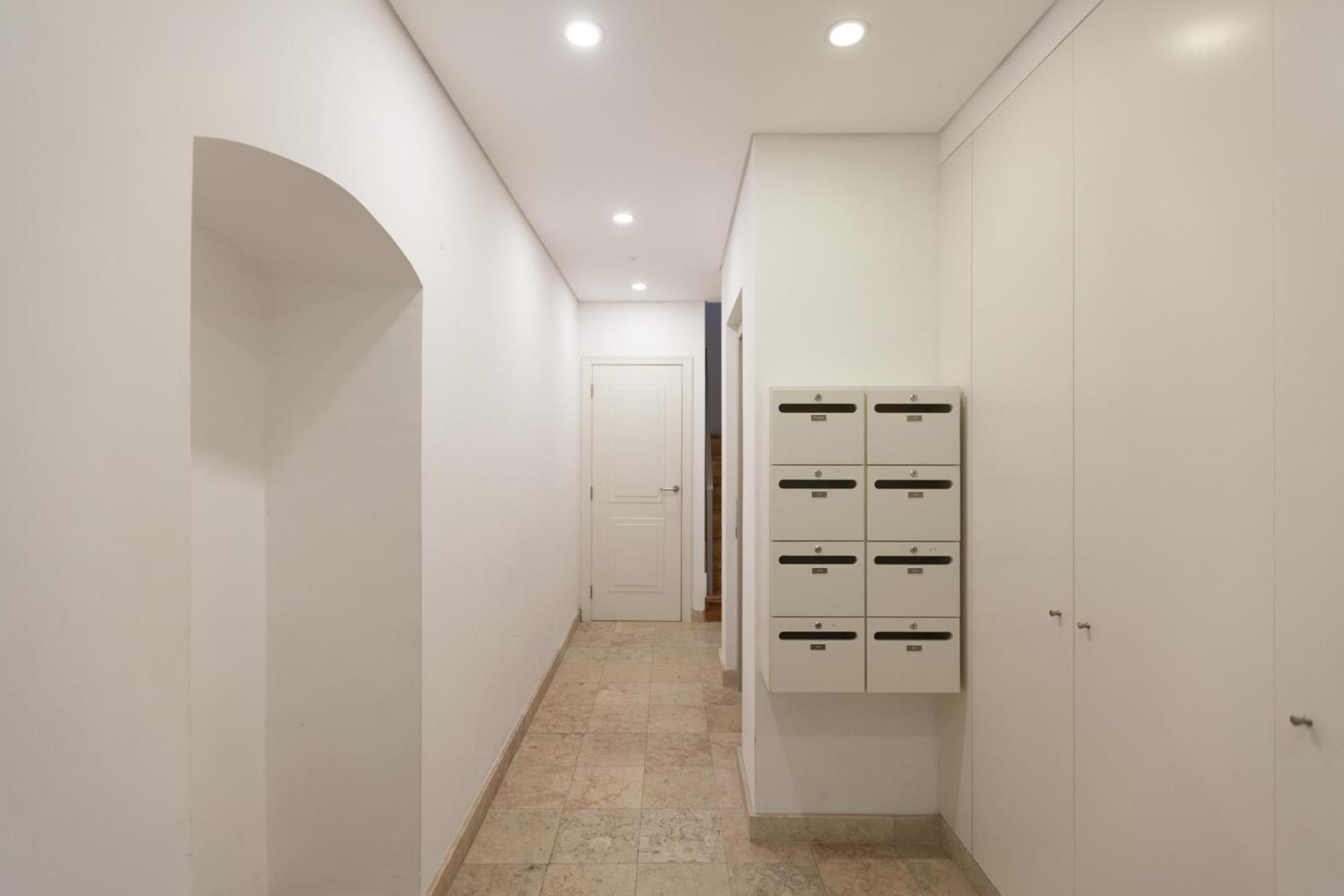 Apartamento Flh Portas Do Sol Duplex With Terrace Lisboa Exterior foto